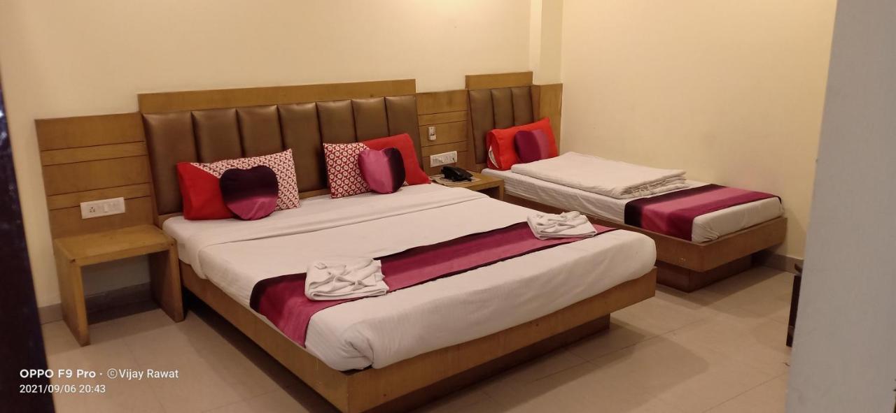 Hotel Golden Gate New Delhi Eksteriør billede